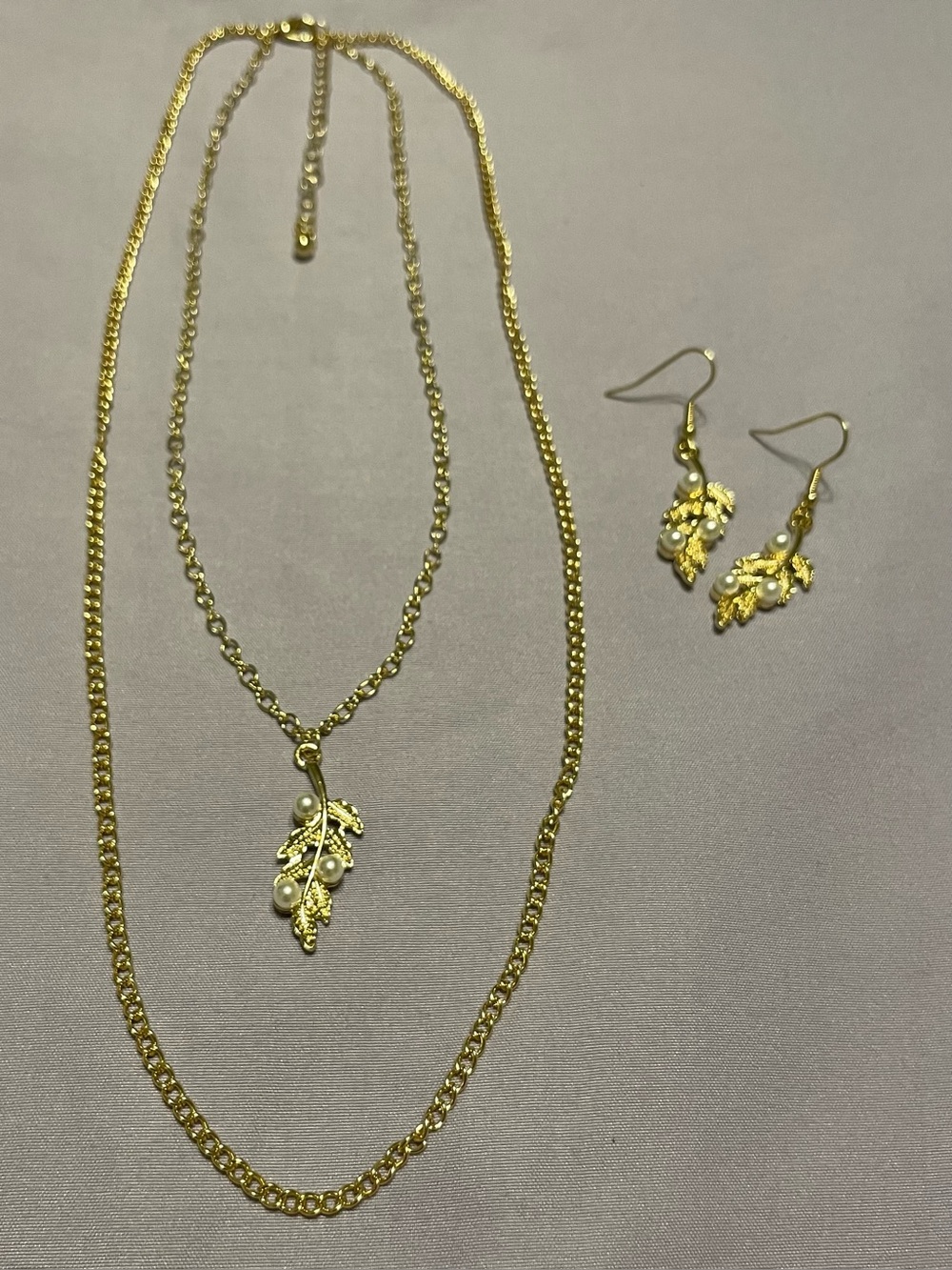 Gold Layered Leaf & Faux Pearl Necklace & Matching Earrings Jewelry Set